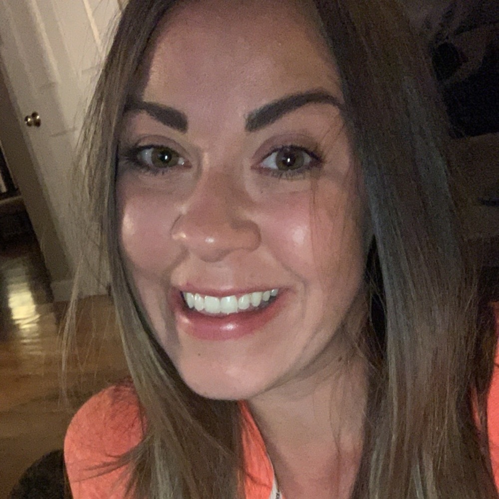 Meet your Posher, Nicole